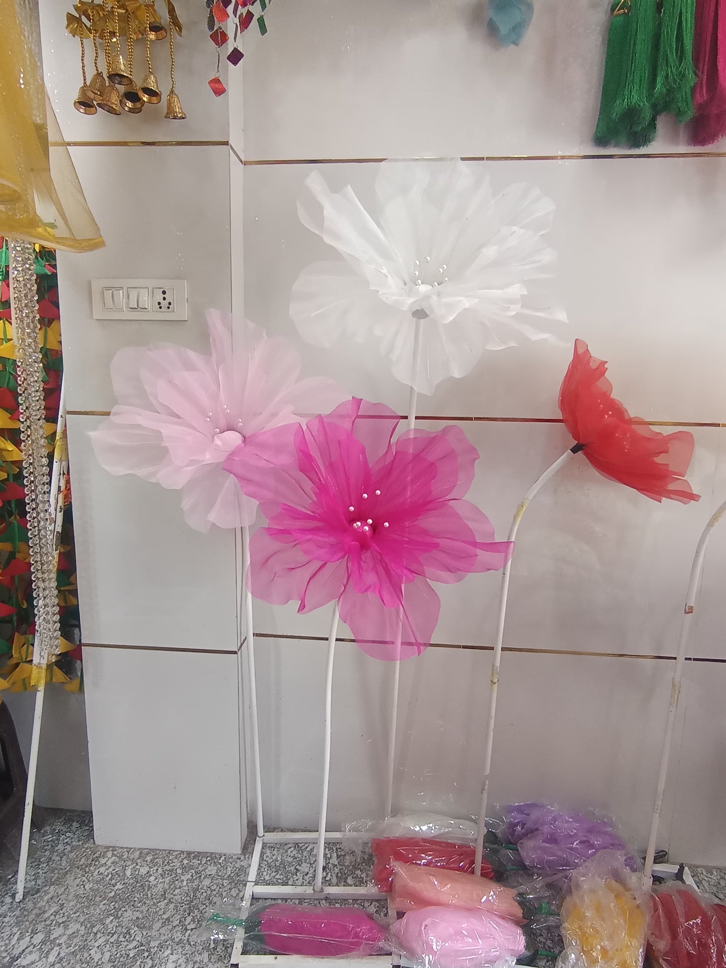 Organza fabric flowers (without stand)