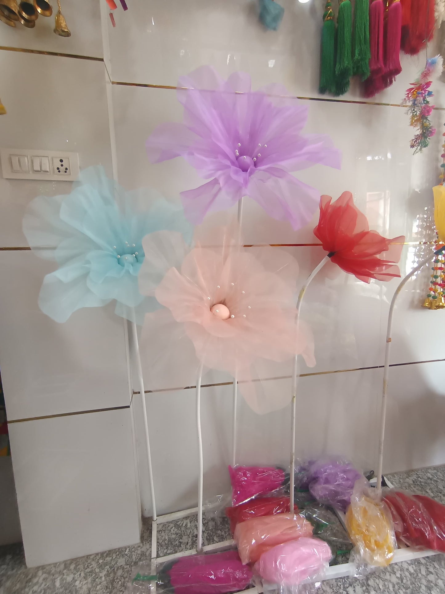 Organza fabric flowers (without stand)